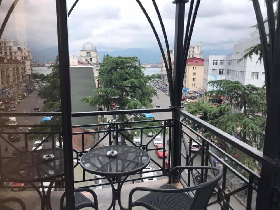 Hotel Light Palace Batumi Eksteriør billede